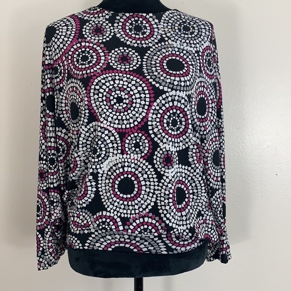 Rampage Multicolored Open Back Long Sleeve Women’s Top Size S - Picture 8 of 11